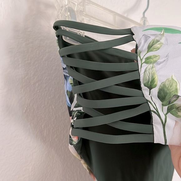 TiniBikini reversible strappy bikini - Picture 8 of 8